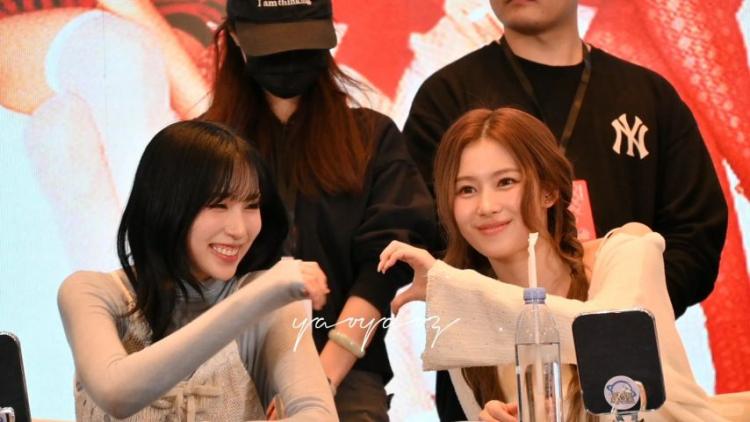 트와이스 사나 미나1