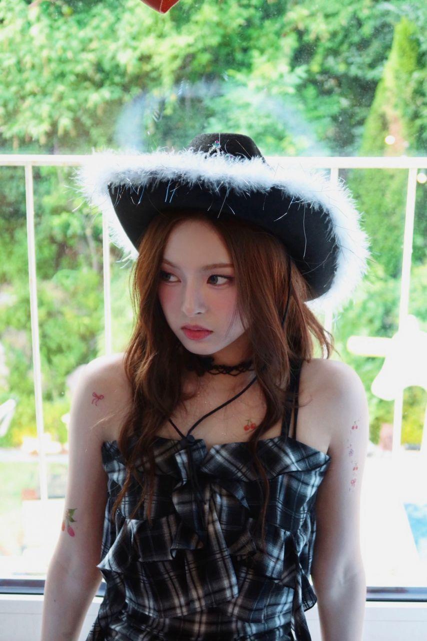 베이비몬스터 치키타1