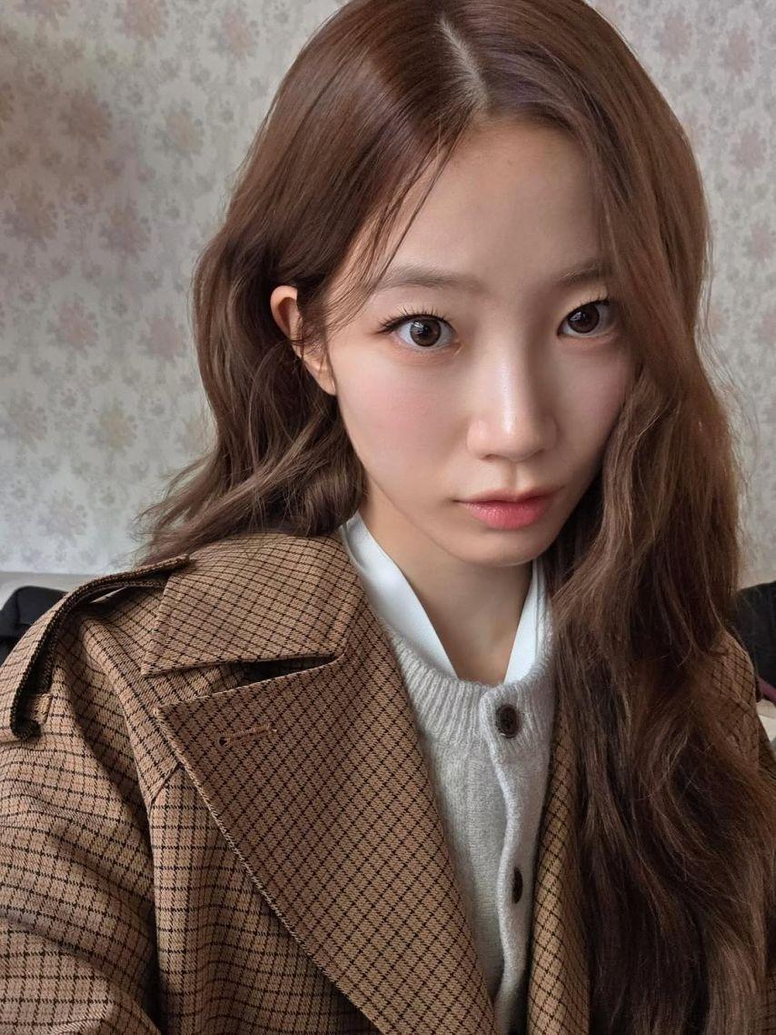 LE SSERAFIM (르세라핌) 카즈하1