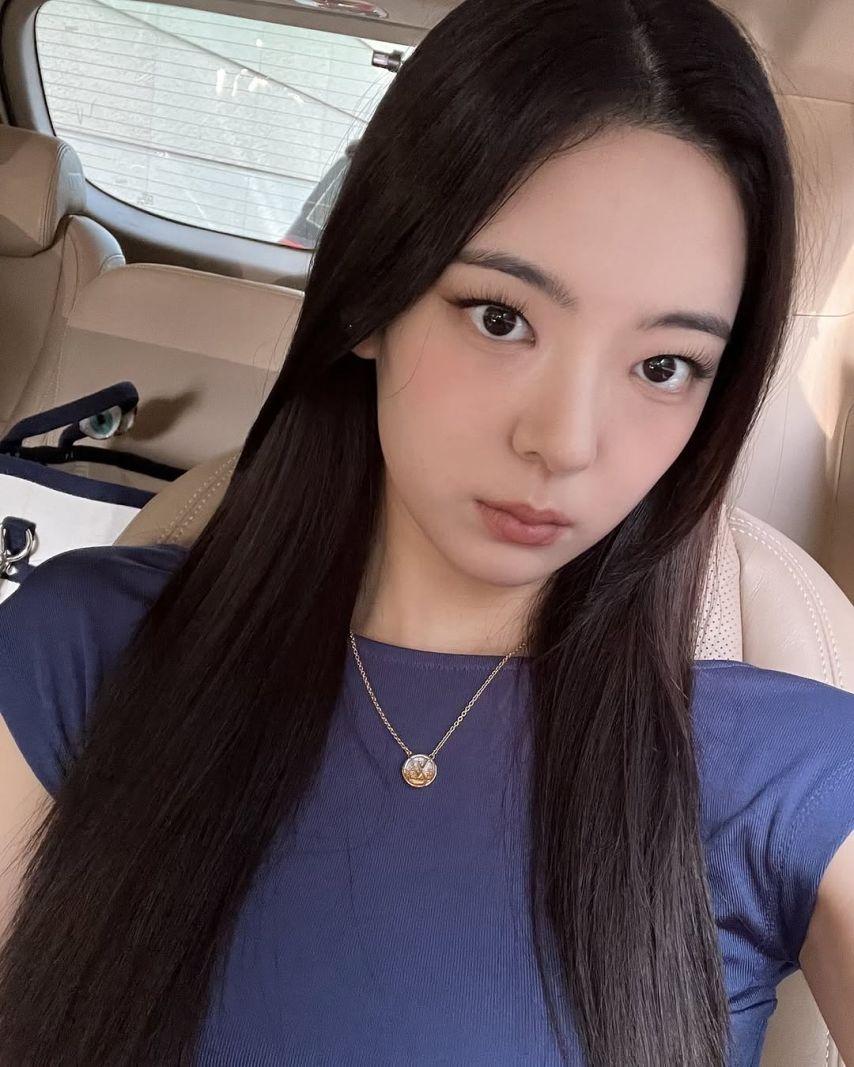 ITZY (있지) 리아1