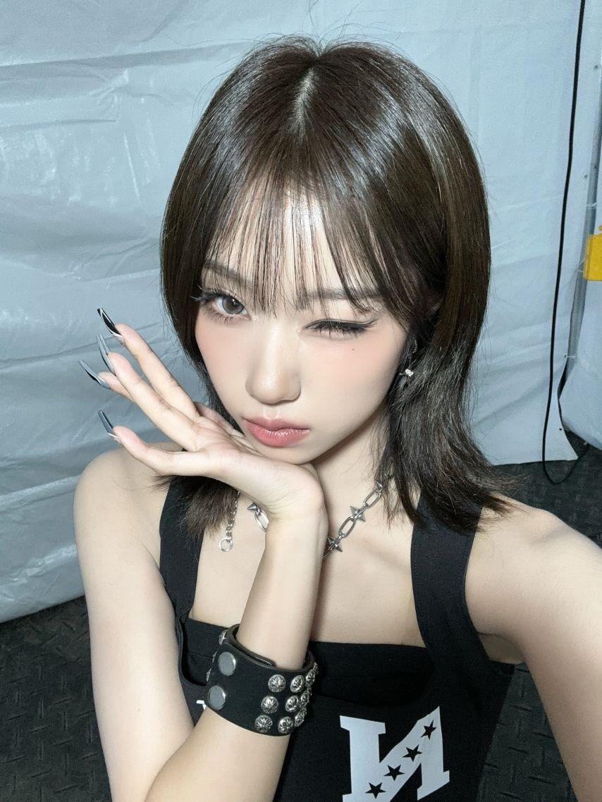 이즈나 최정은, 유사랑, 방지민1