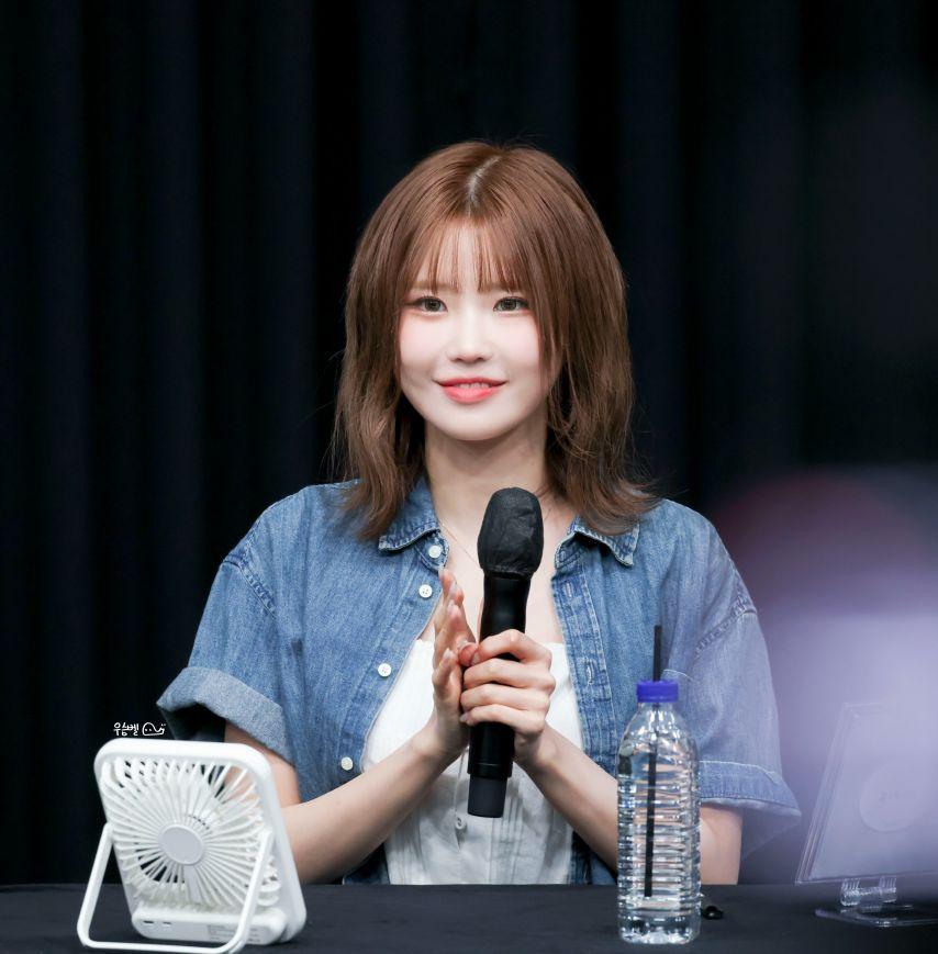 프로미스나인 송하영3