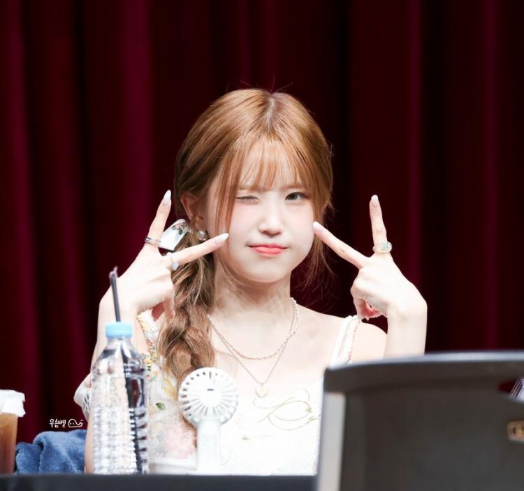 프로미스나인 송하영5