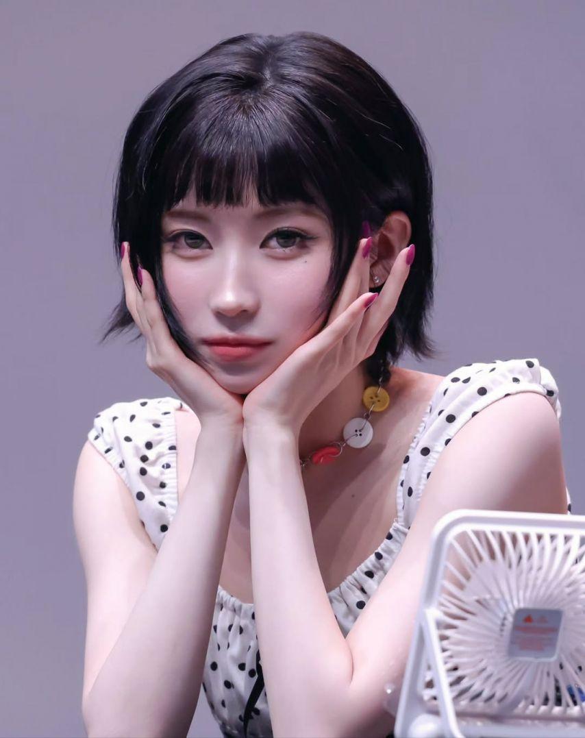 BABYMONSTER (베이비몬스터) 아사0