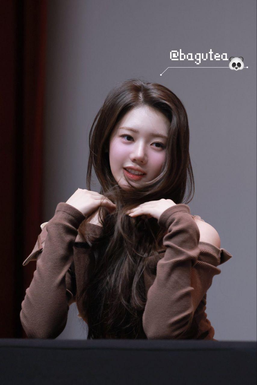 베이비몬스터 로라5