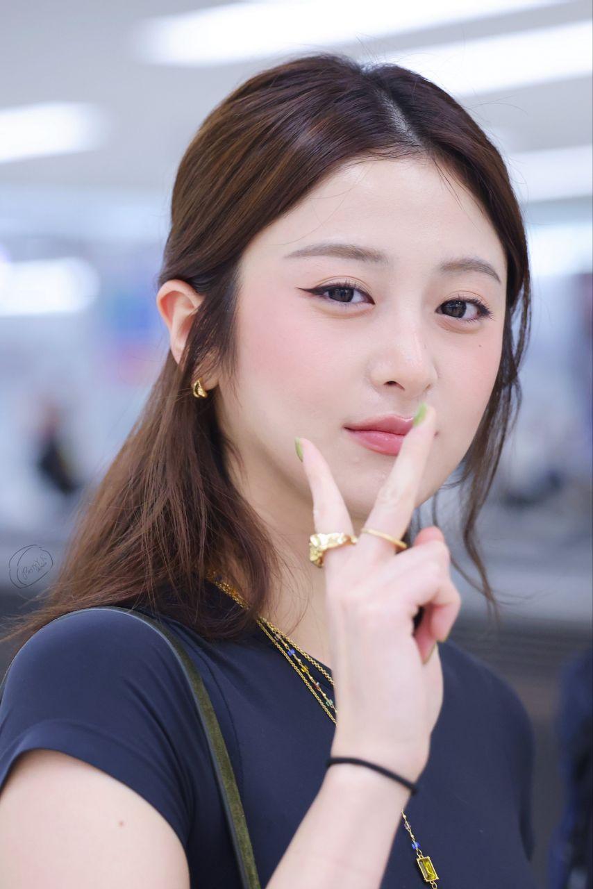 르세라핌 허윤진0