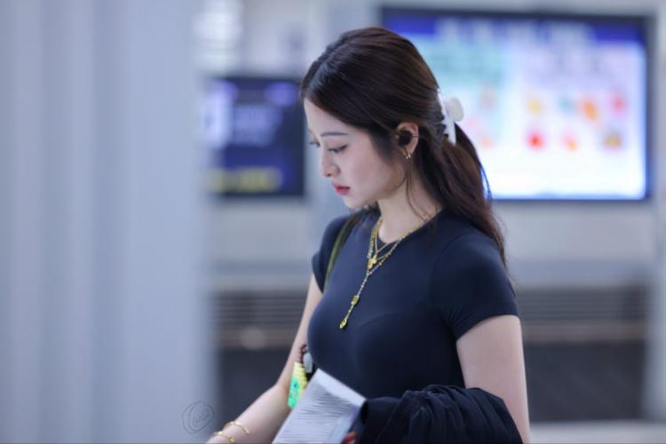 르세라핌 허윤진3