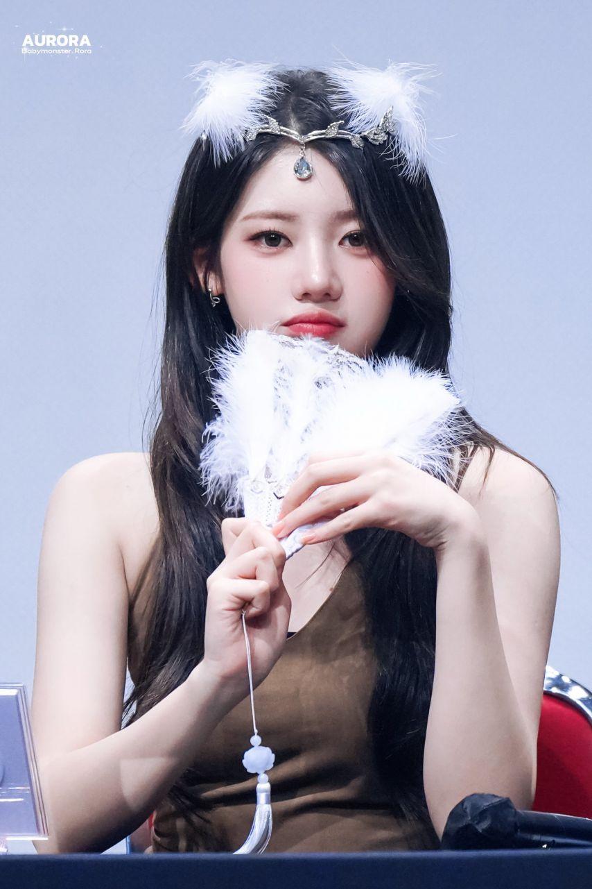 베이비몬스터 로라0