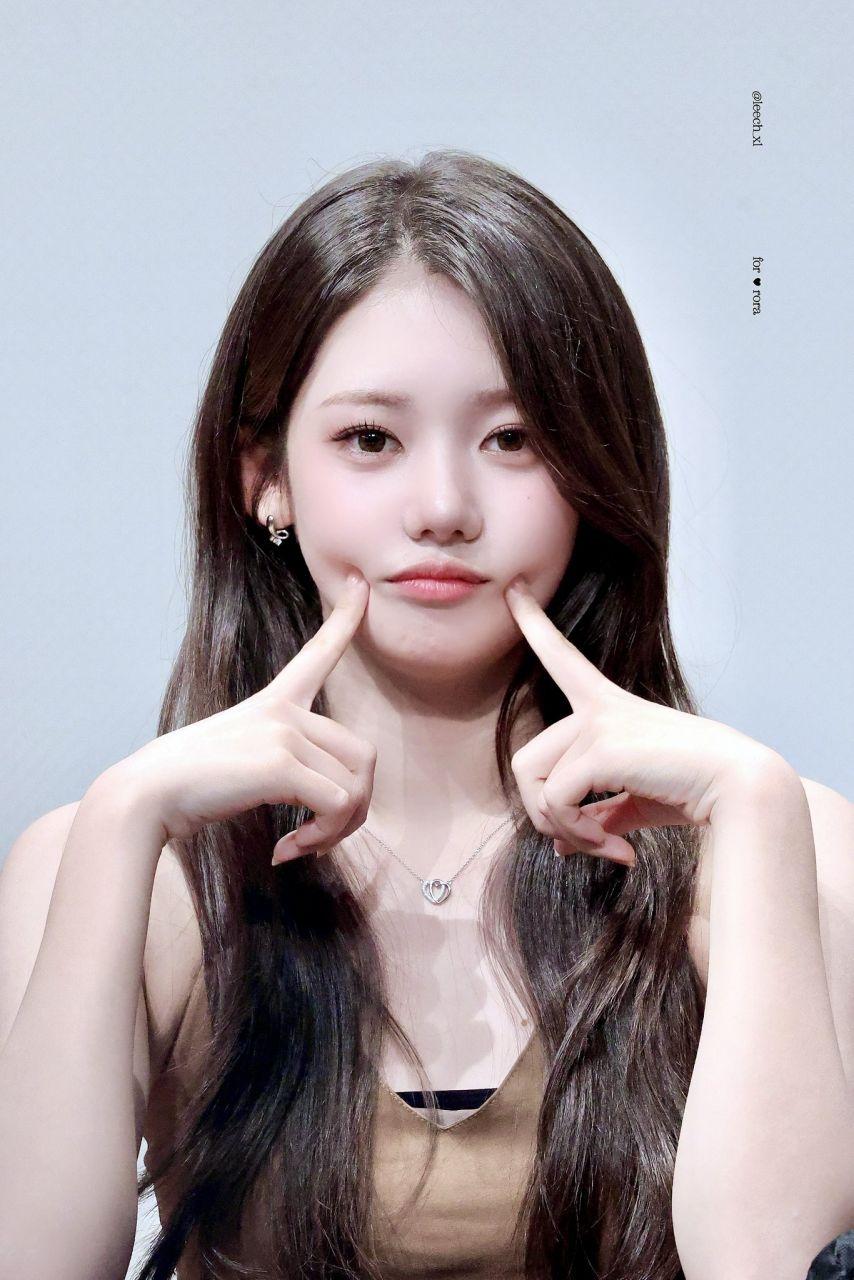 베이비몬스터 로라5