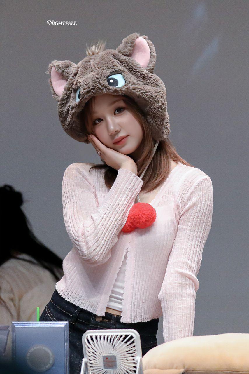 베이비몬스터 파리타1