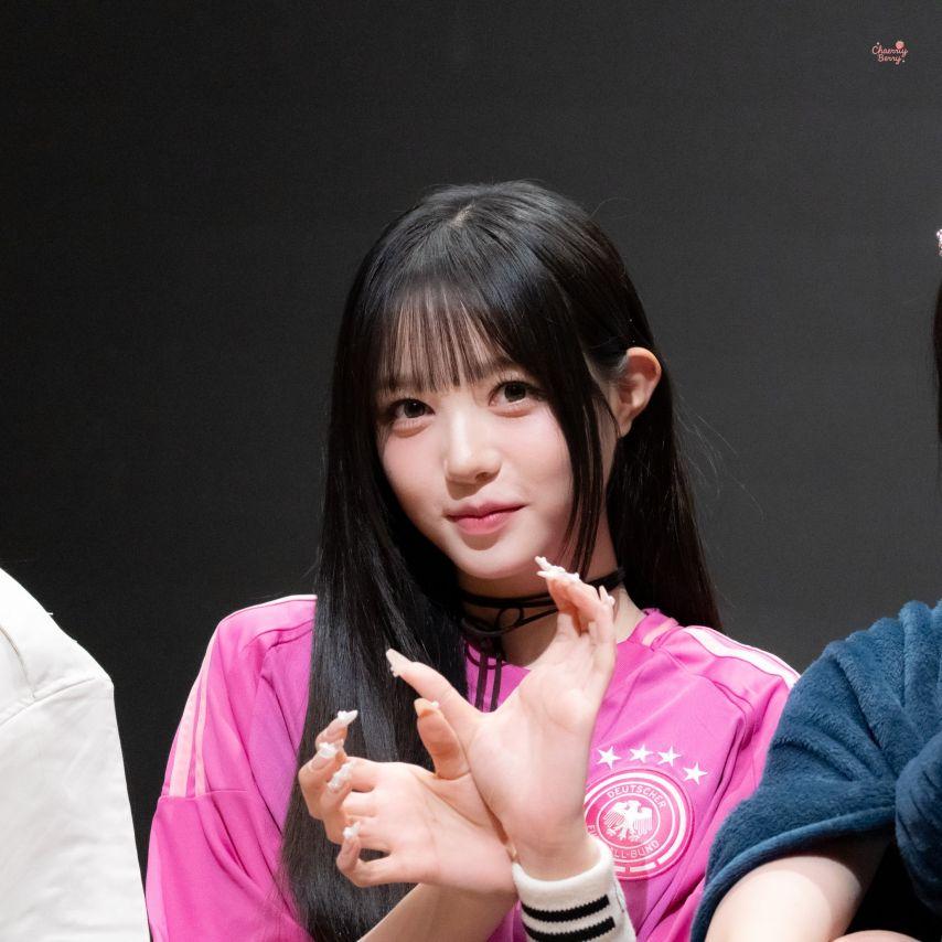 트리플에스 김채원7