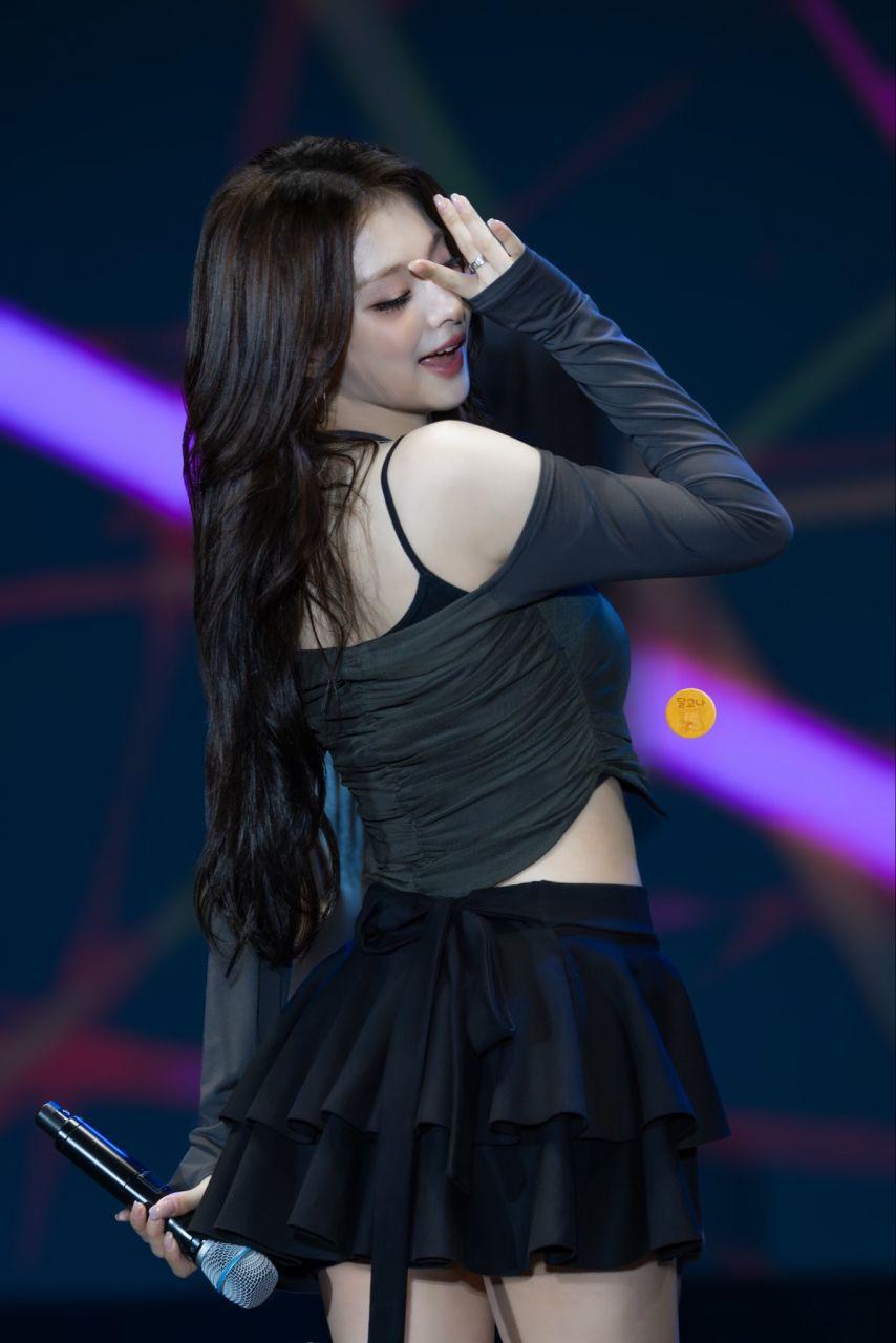 프로미스나인 이나경3