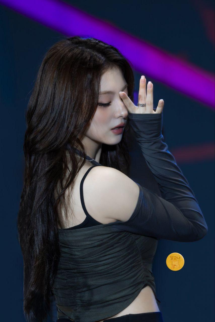 프로미스나인 이나경4