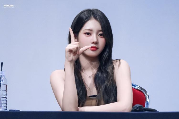 베이비몬스터 로라0