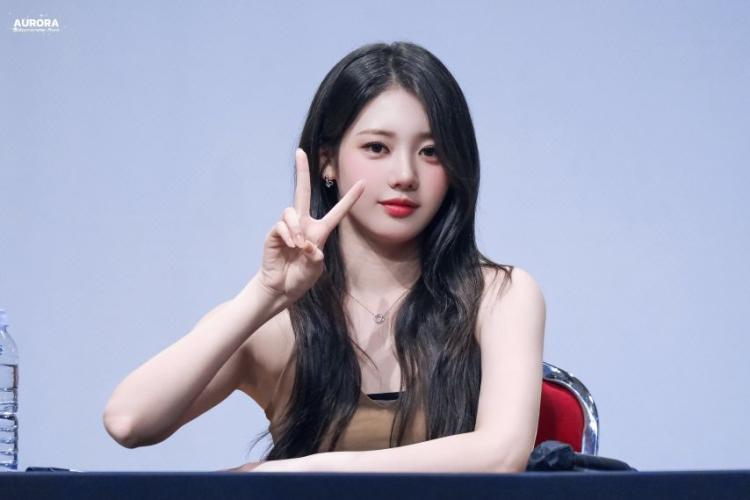 베이비몬스터 로라2