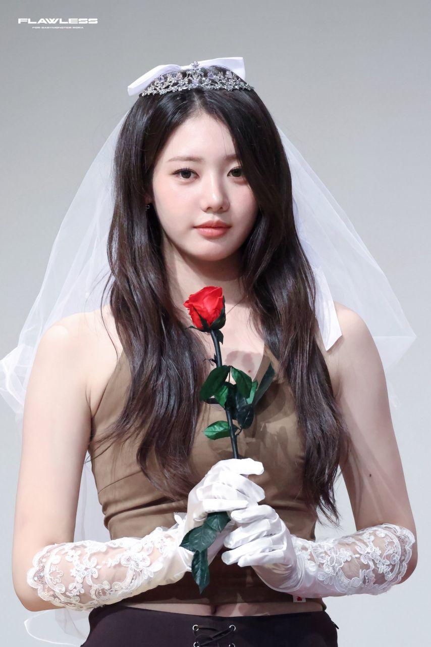 베이비몬스터 로라4