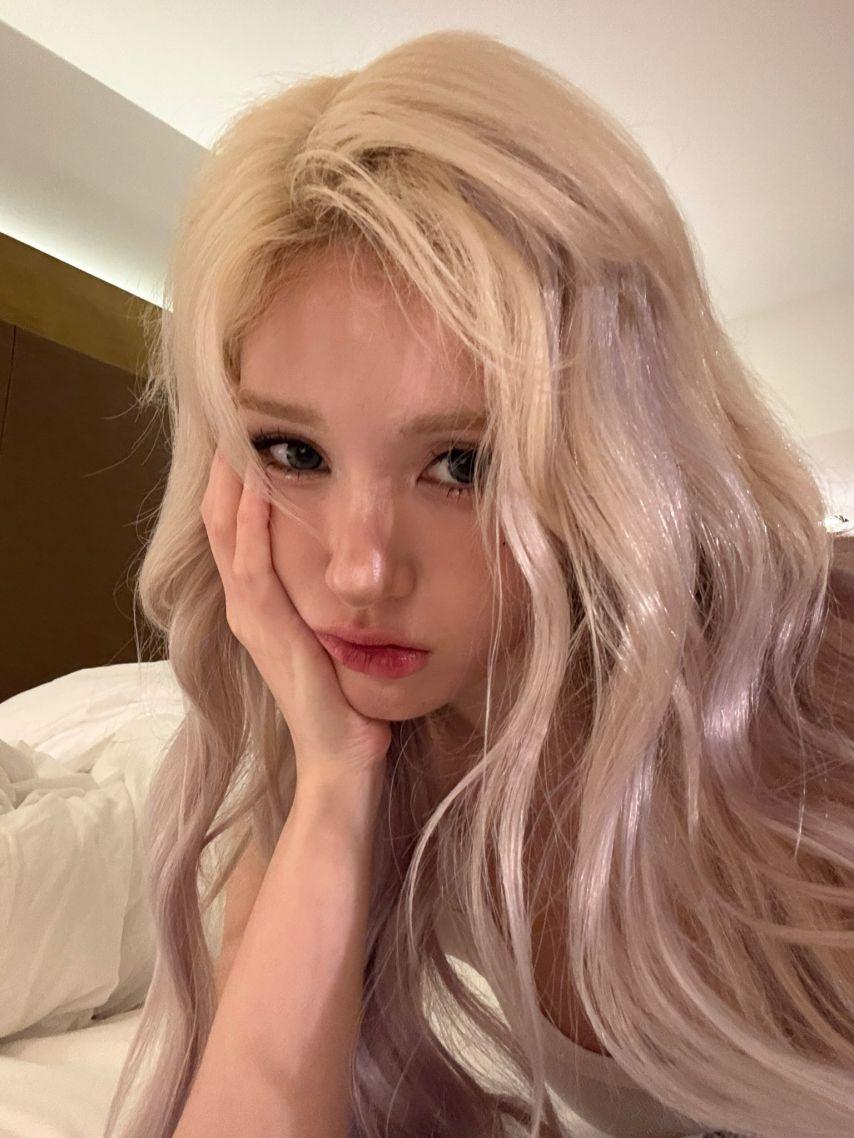 전소미 인별 & X/ WKorea7
