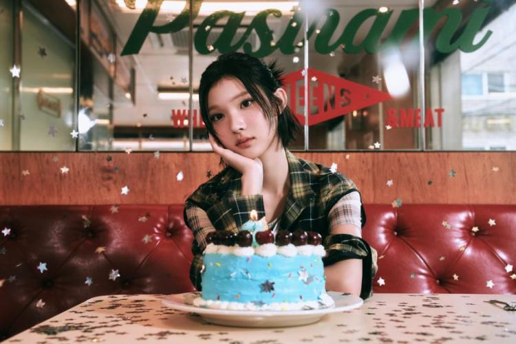 Hearts2Hearts The 1st Mini Album [FOCUS] [Image Teaser #2]21