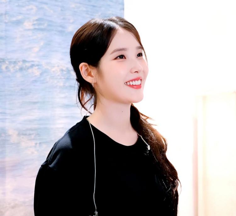 아이유0