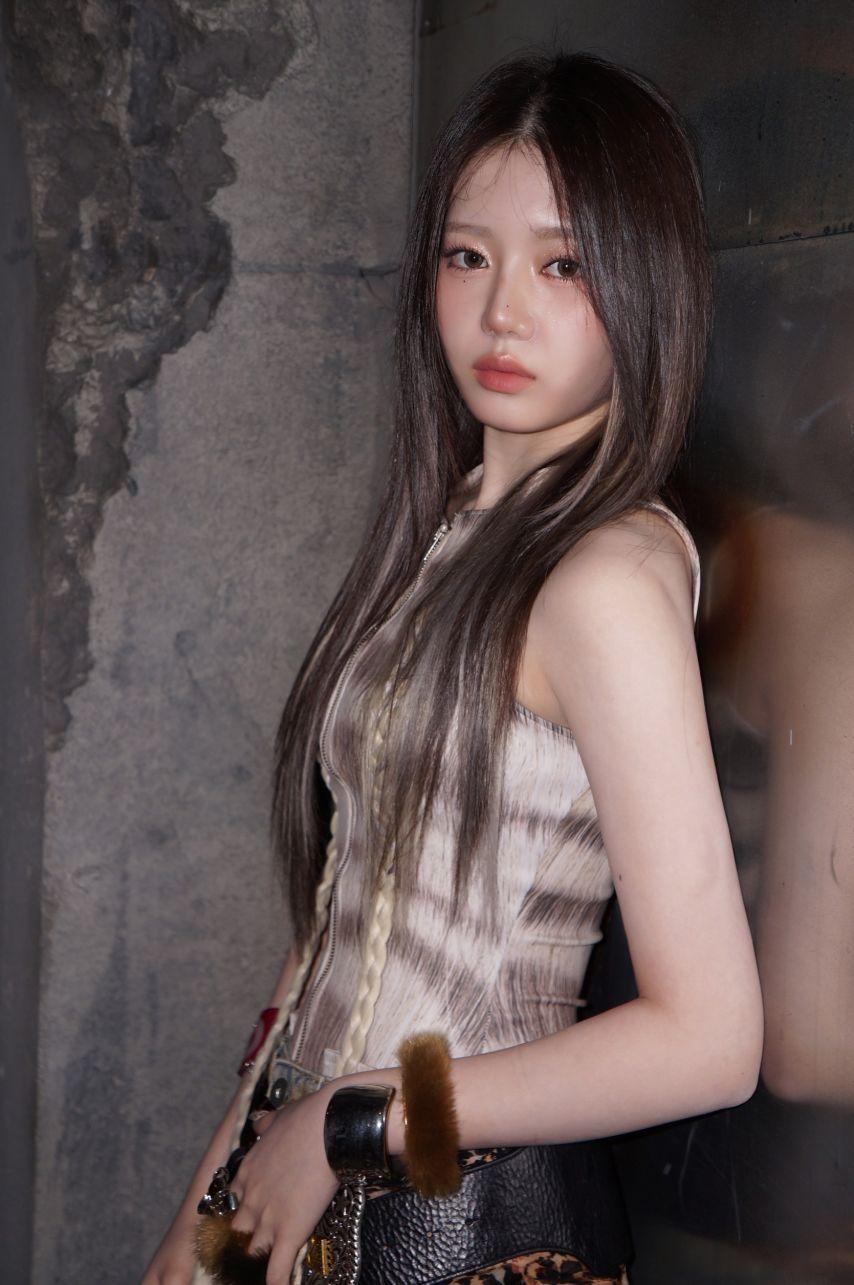 베이비몬스터, 로라, 아사1