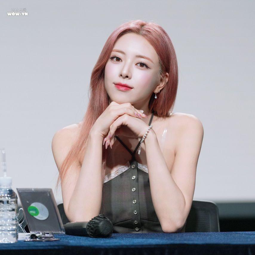 ITZY 유나0
