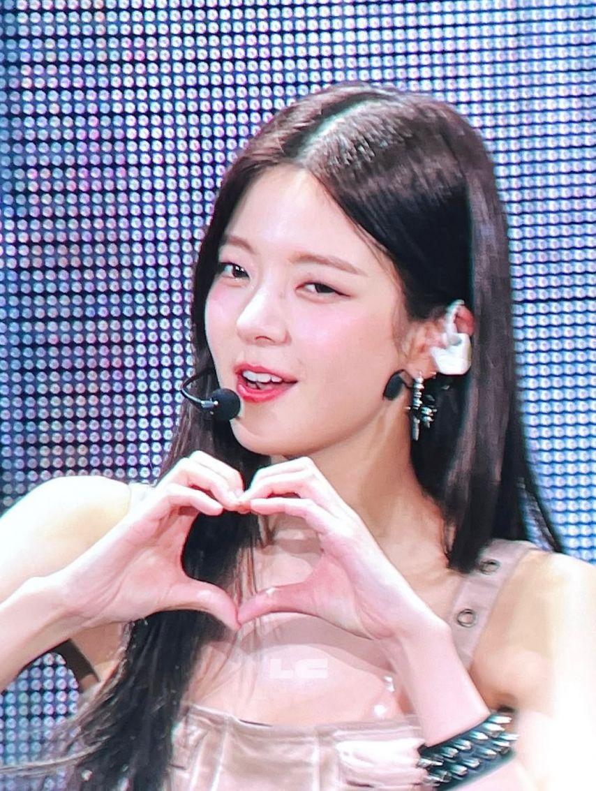 ITZY (있지) 리아2