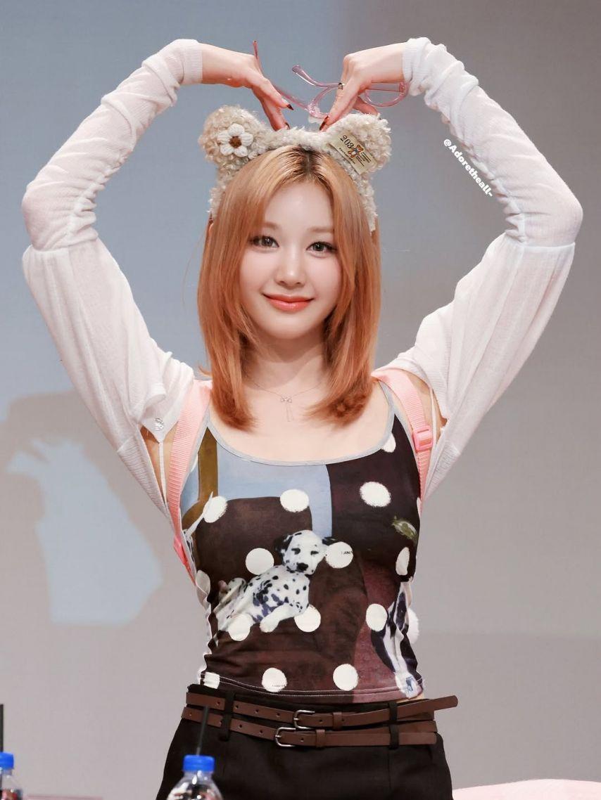 BABYMONSTER (베이비몬스터) 파리타10