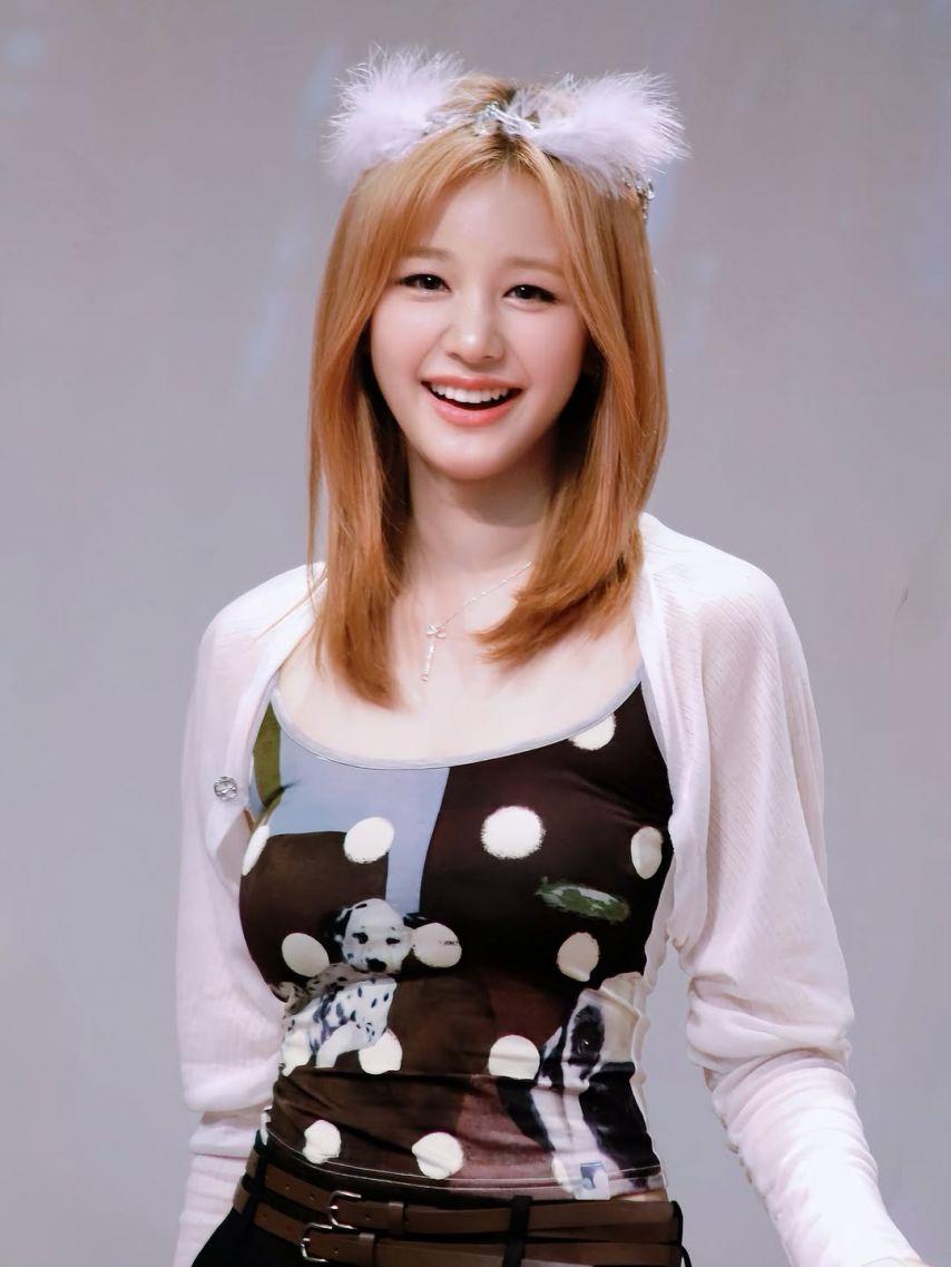 BABYMONSTER (베이비몬스터) 파리타9