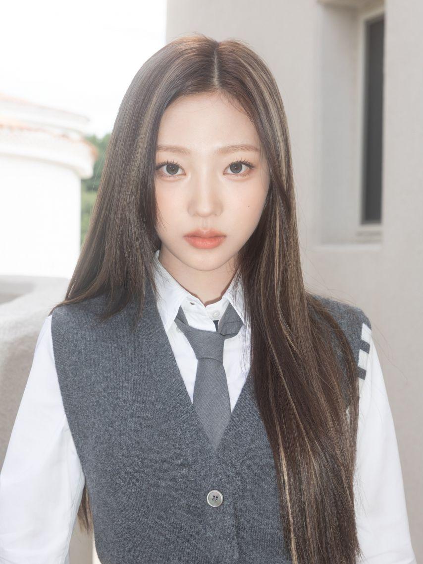 Hearts2Hearts 하츠투하츠 'FOCUS' MV Image15