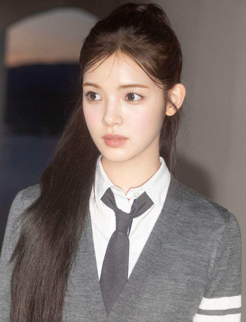 Hearts2Hearts 하츠투하츠 'FOCUS' MV Image9