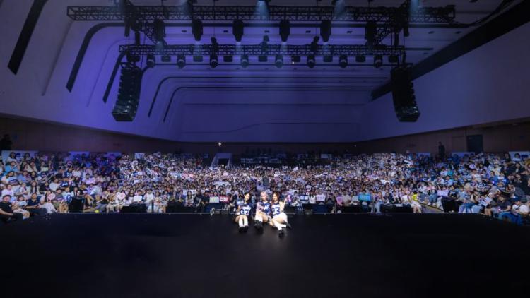 은하 신비 엄지 VIVIZ비비지 2025월드투어 [NEW LEGACY] in HONG KONG DAY1/ 은하 인별2