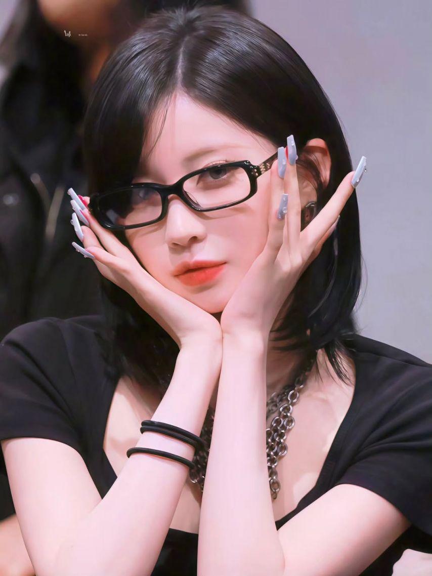 BABYMONSTER (베이비몬스터) 아사17