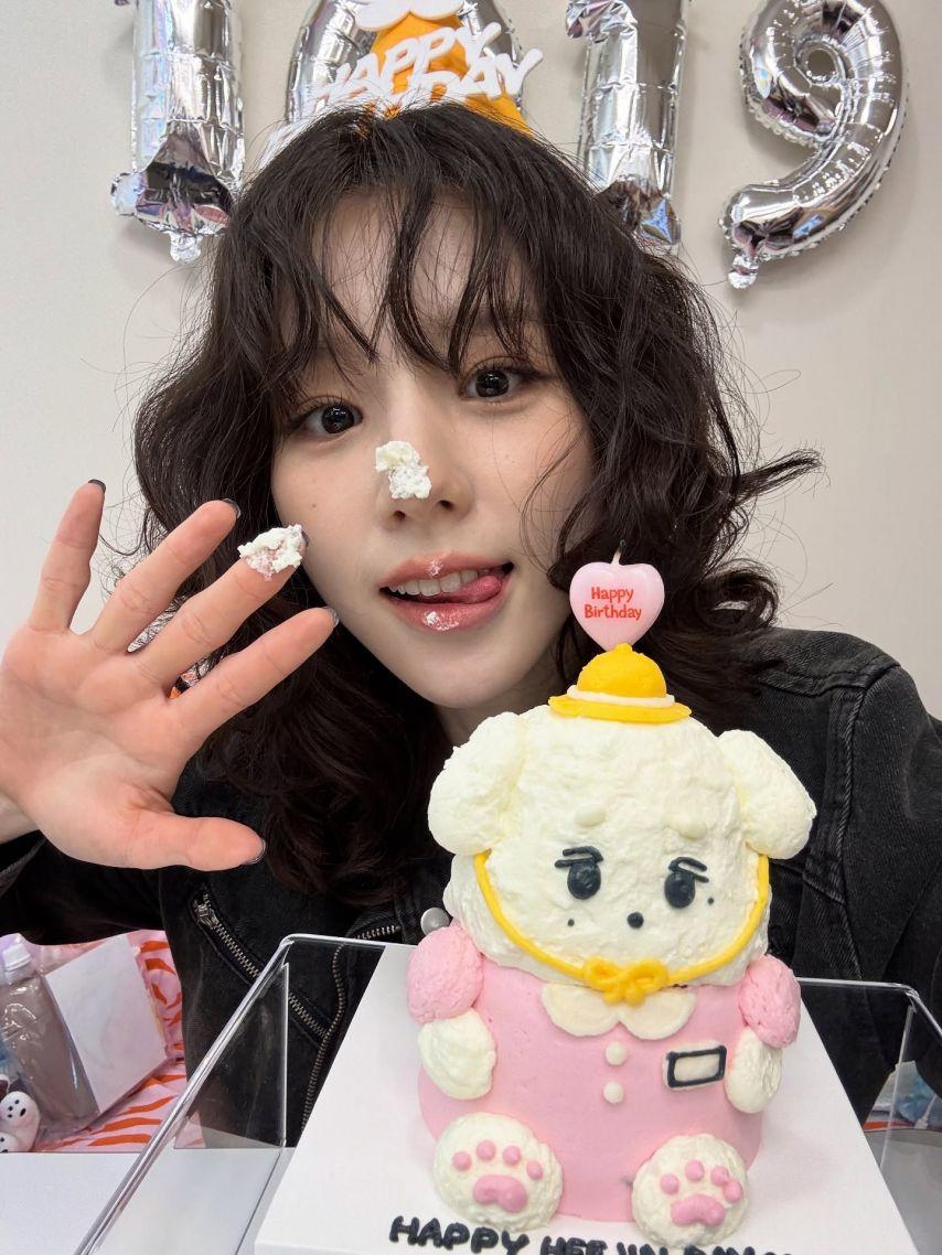 희진 ARTMS아르테미스 인별 20001019 생일7