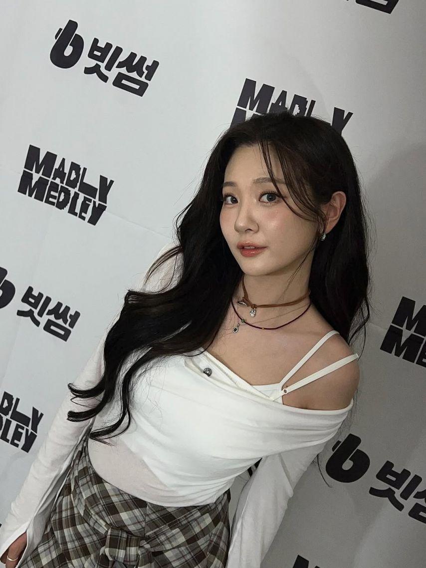 볼빨간사춘기 안지영4