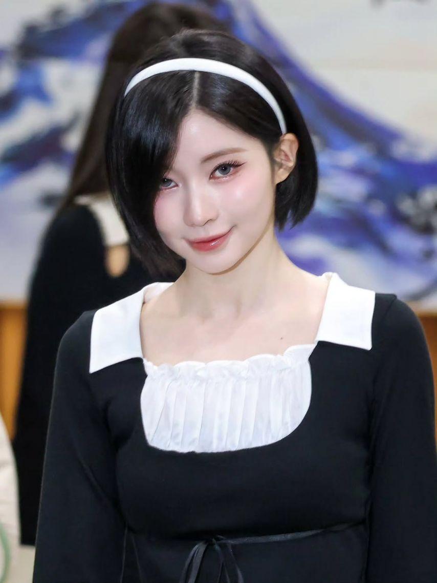 BABYMONSTER (베이비몬스터) 아사1