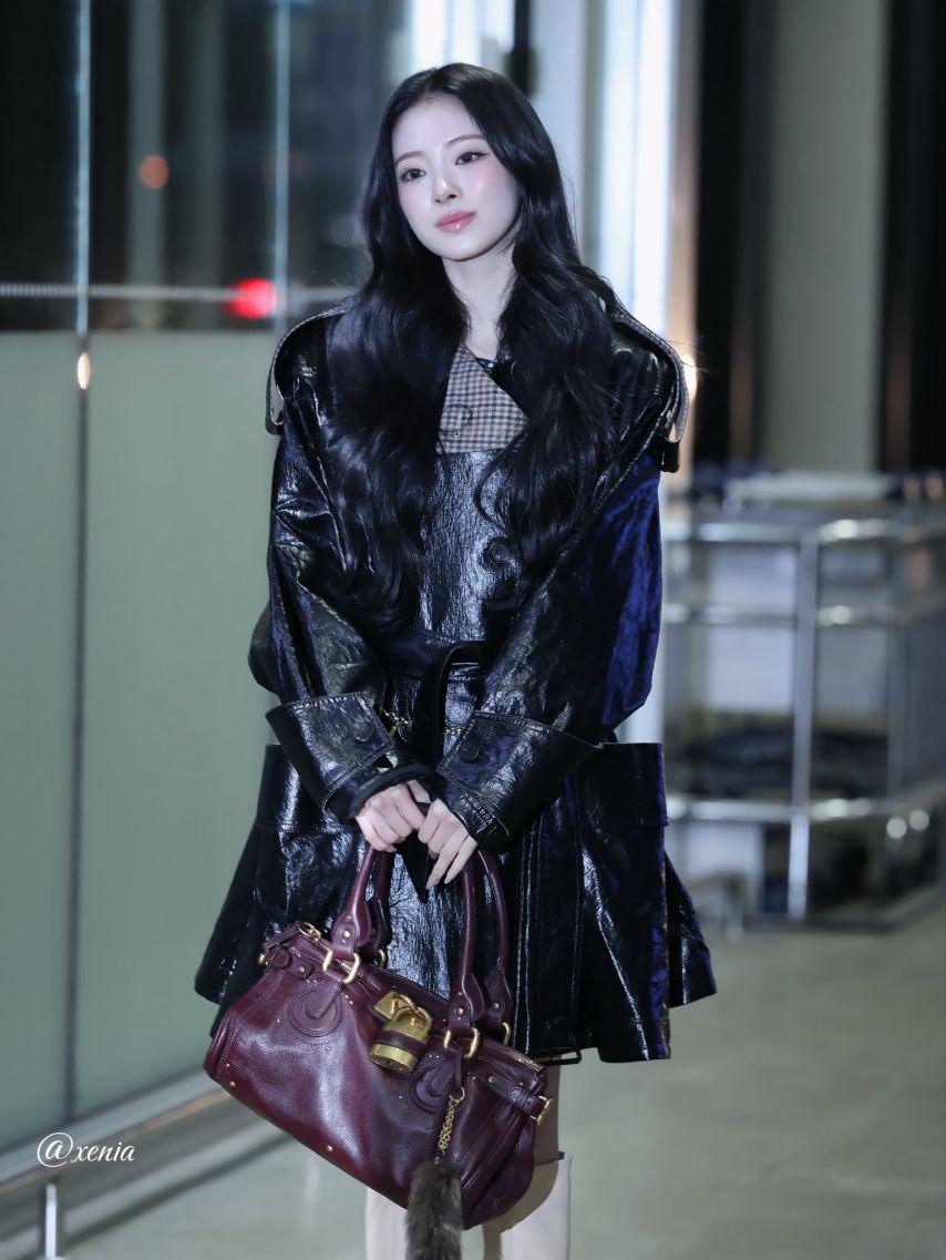 출국하는 안나 (미야오)2