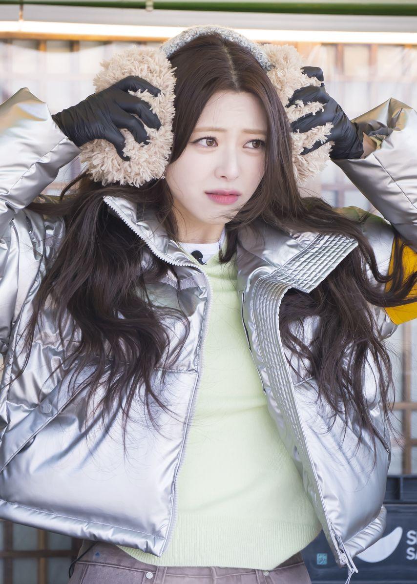 ITZY 유나4