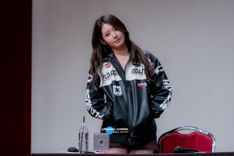 베이비몬스터 로라3