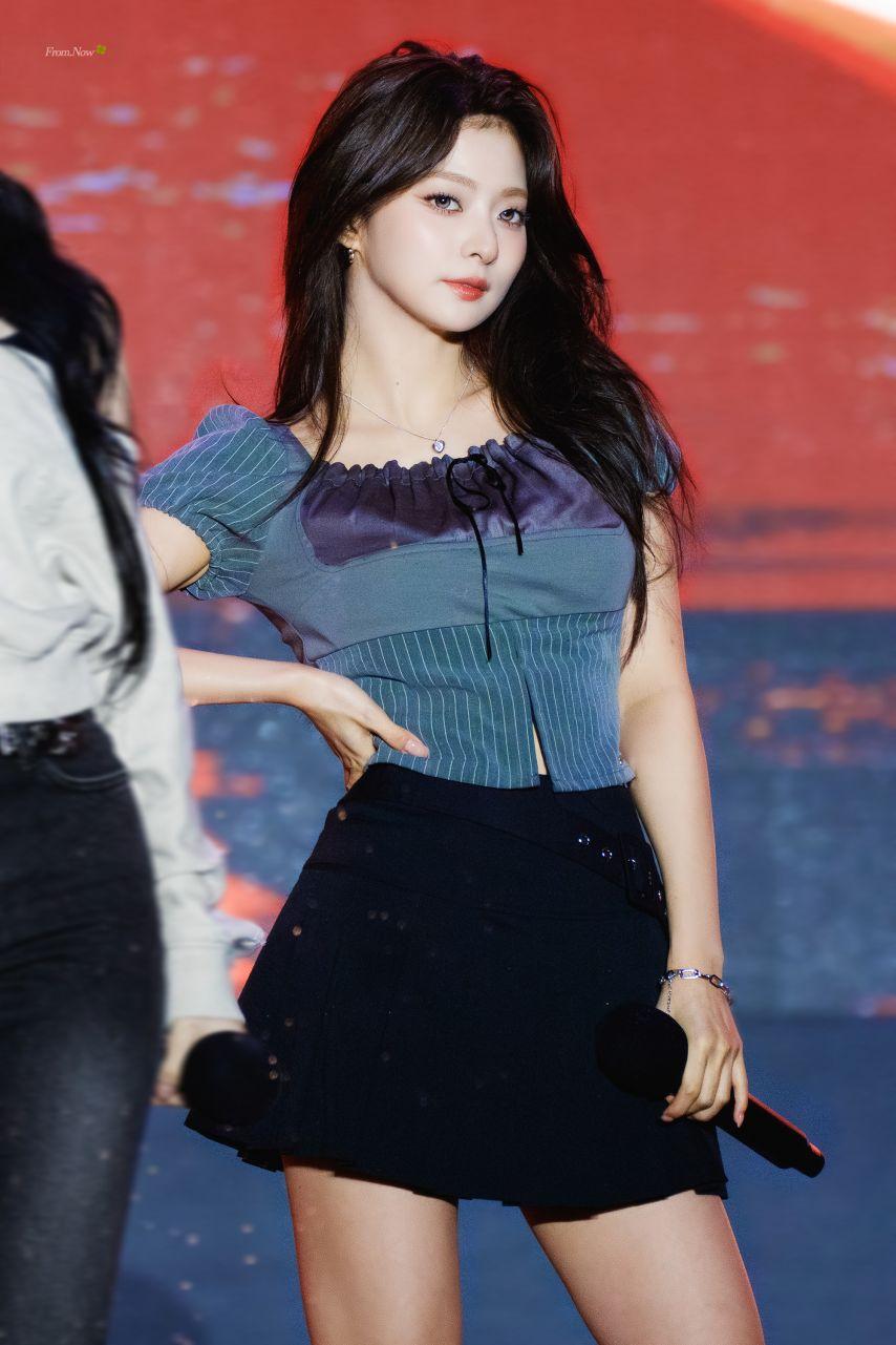 프로미스나인 이나경1