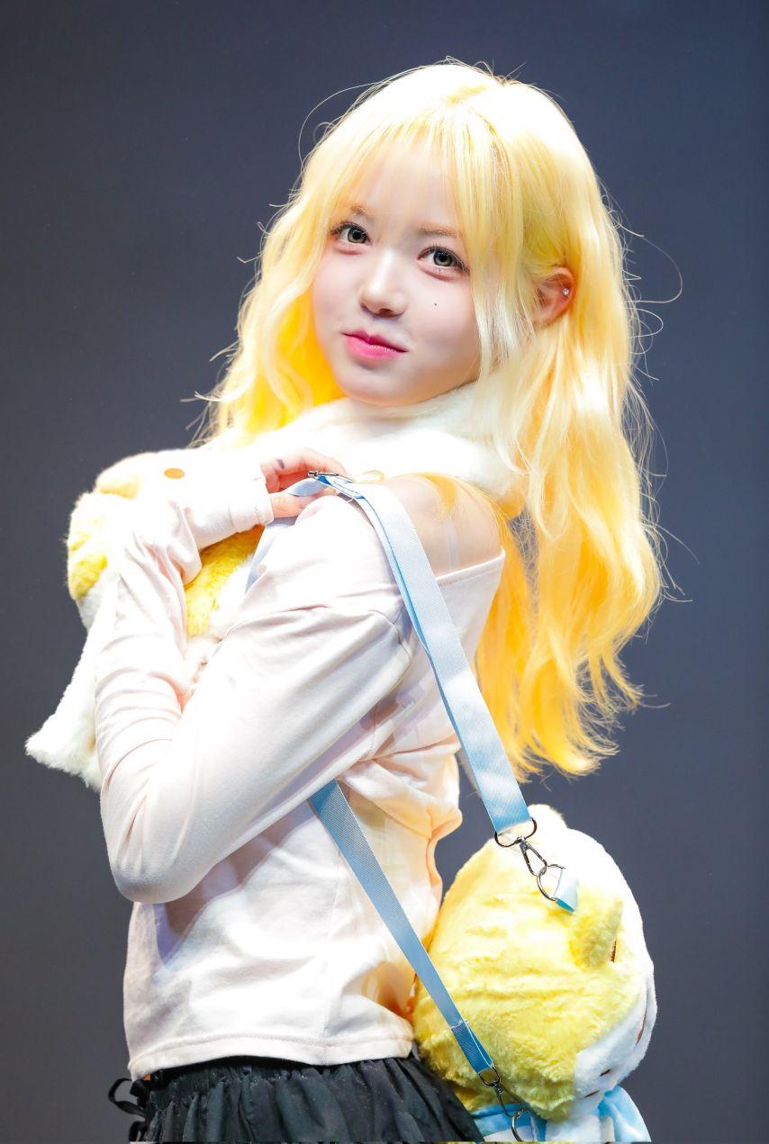 트리플에스 김채원0