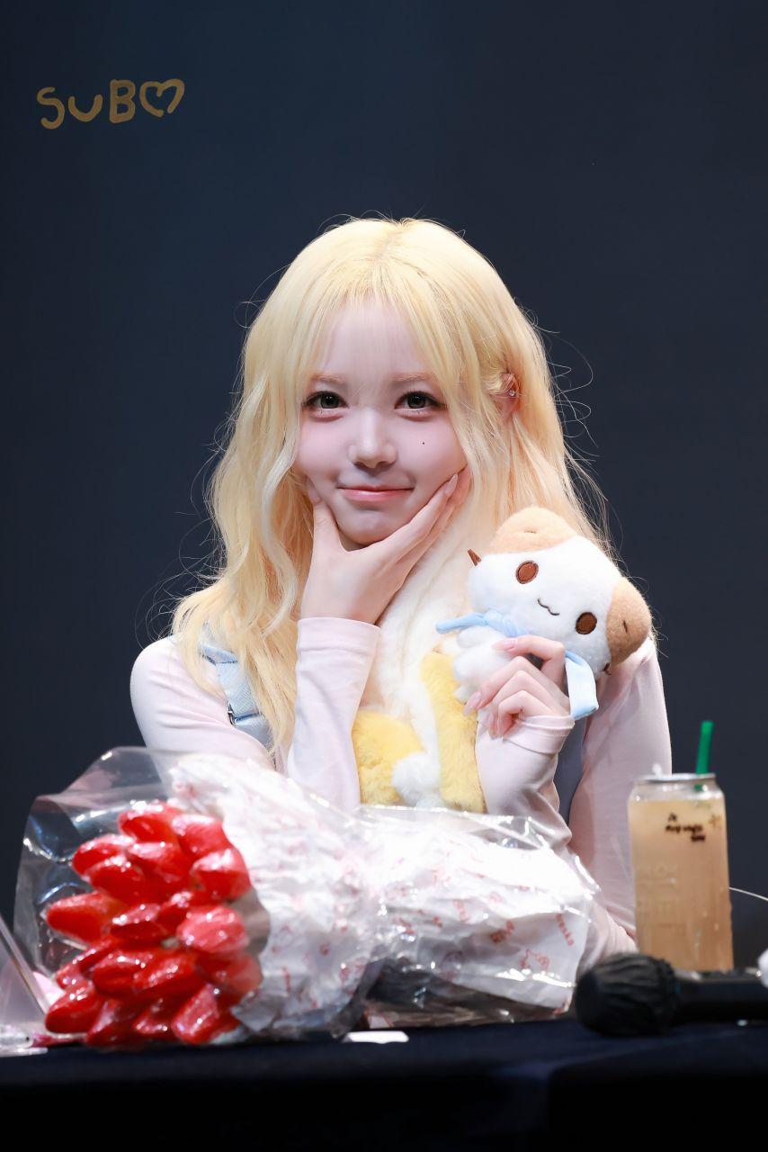 트리플에스 김채원5