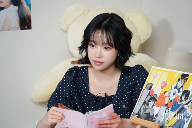 조유리 (JO YURI) | 'HAPPY YURI DAY' 기념 Behind Photo12