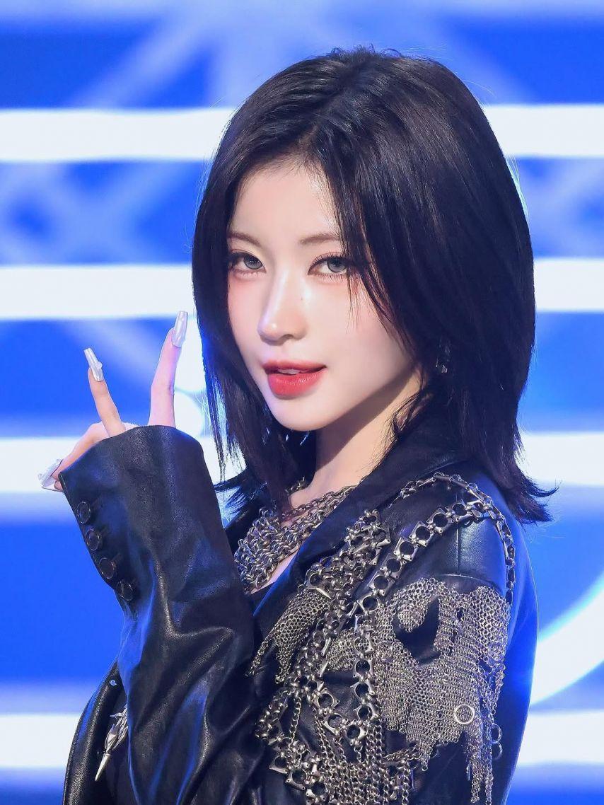 BABYMONSTER (베이비몬스터) 아사0