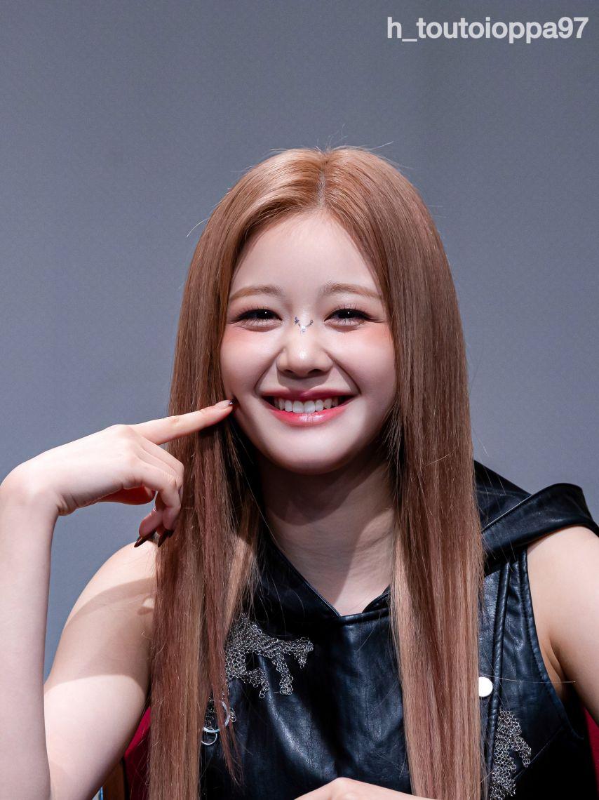 베이비몬스터 파리타 루카4