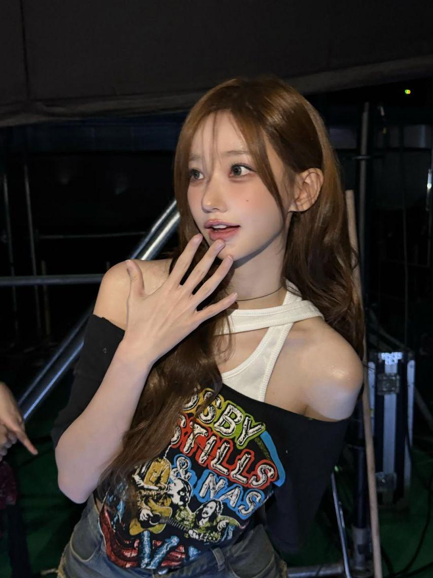 [QWER] 마젠타1