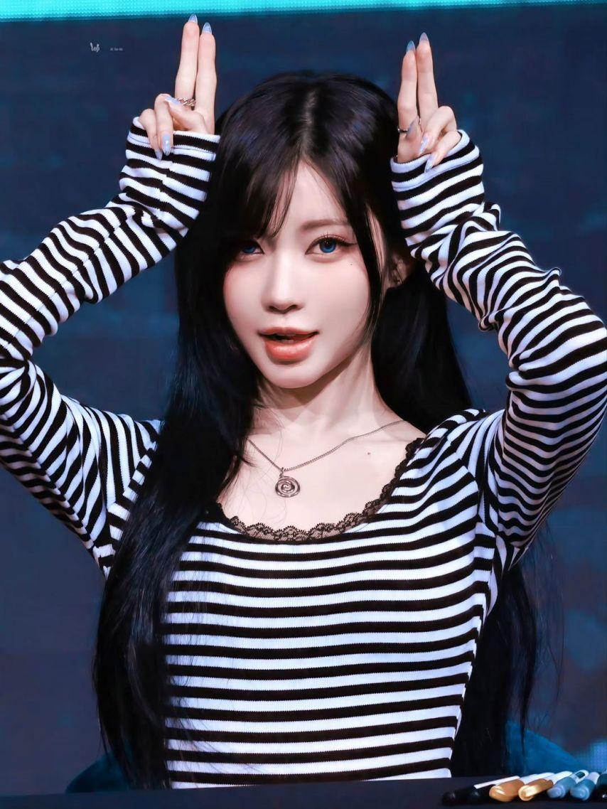 BABYMONSTER (베이비몬스터) 아사9