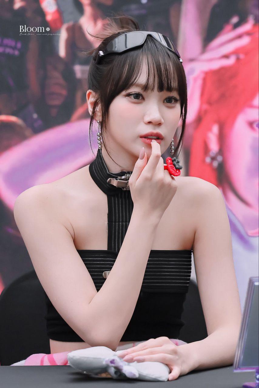 르세라핌 김채원2