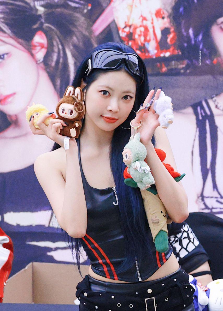 르세라핌 홍은채0