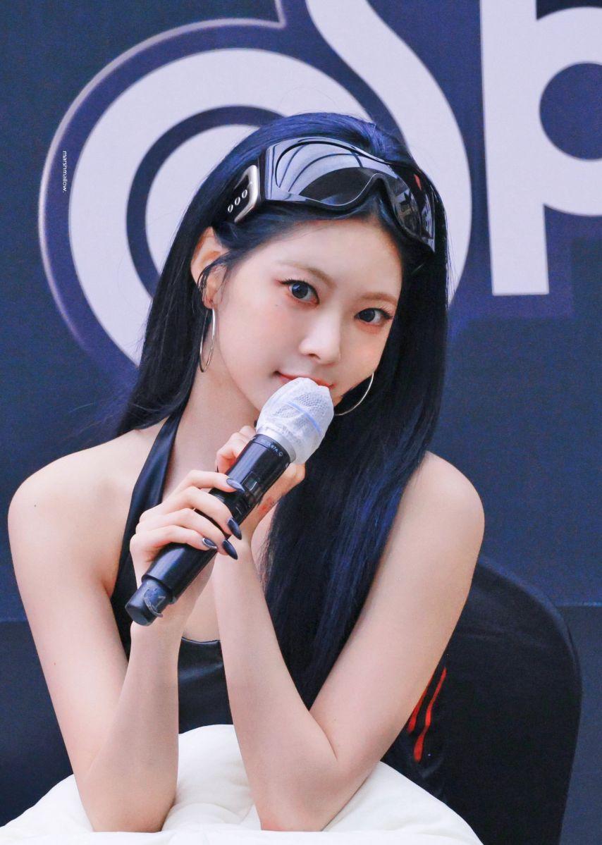 르세라핌 홍은채3