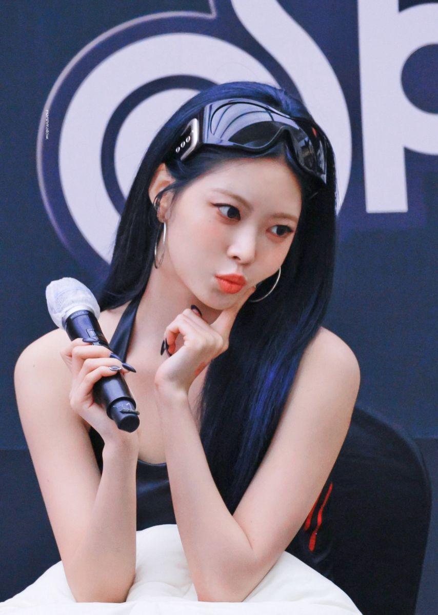 르세라핌 홍은채4
